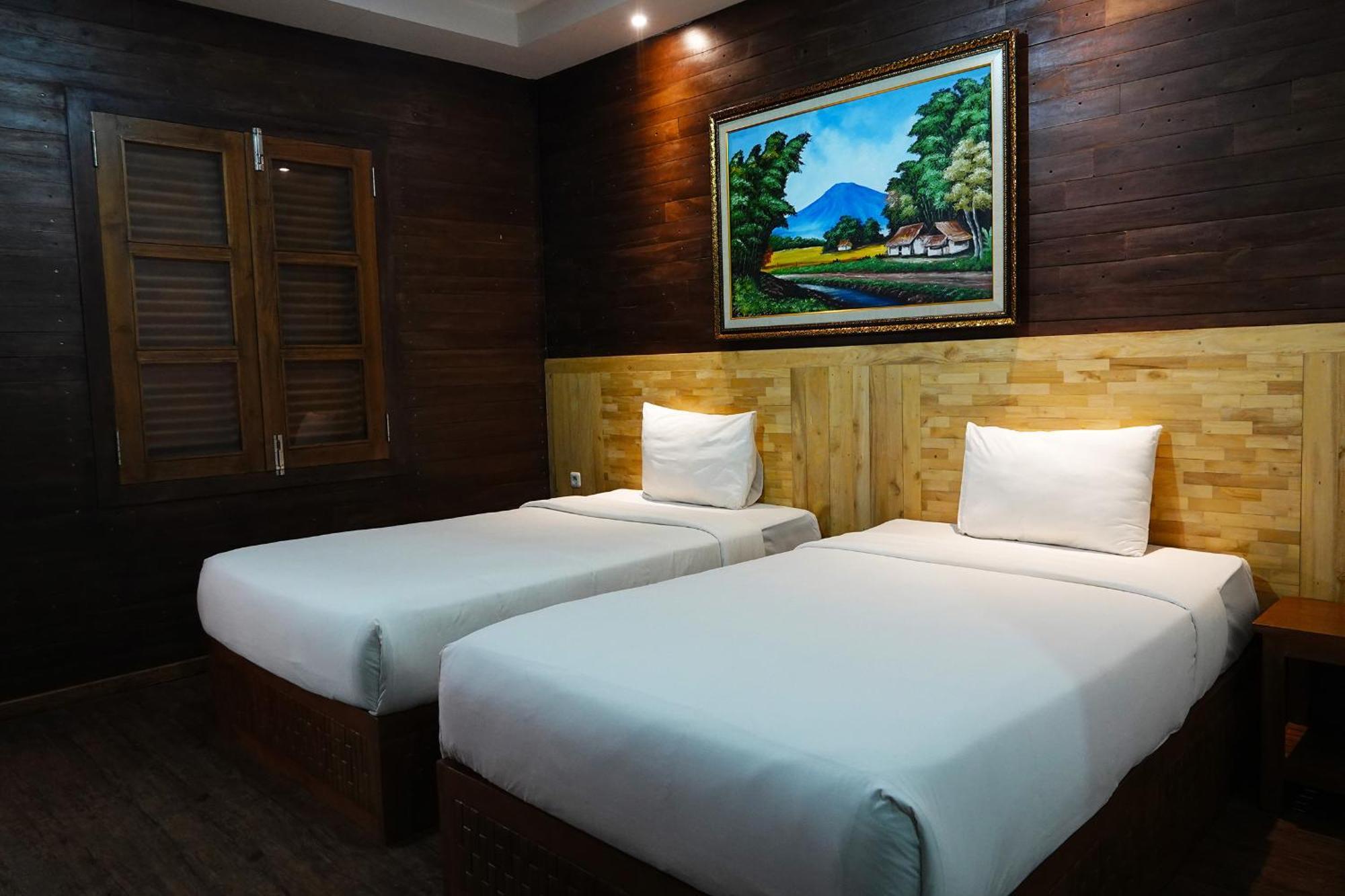 Baratha Hotel & Resto Bondowoso Exterior photo