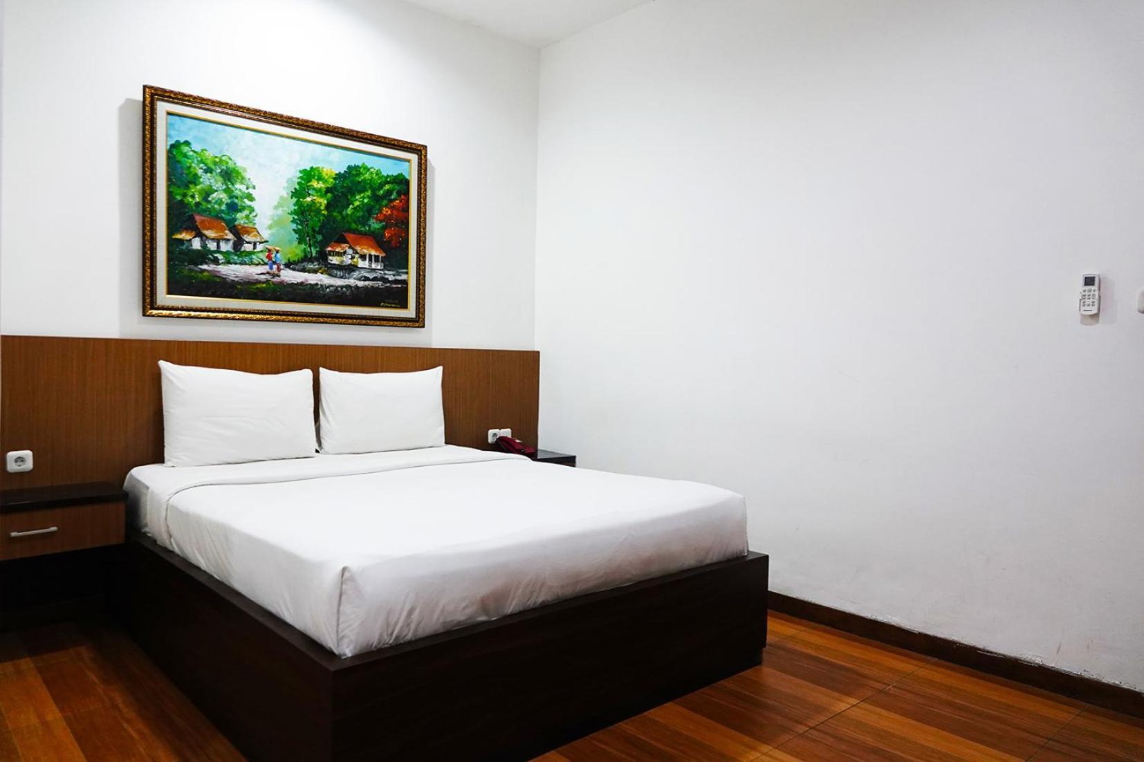 Baratha Hotel & Resto Bondowoso Exterior photo
