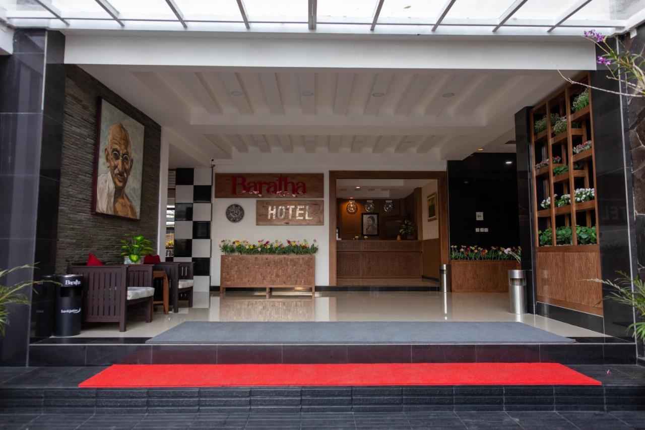 Baratha Hotel & Resto Bondowoso Exterior photo